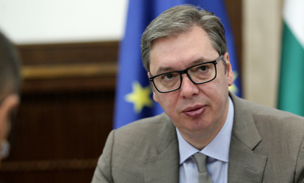 SVAKA ČAST MOMCI, donosite RADOST GRAĐANIMA: Predsednik Vučić čestitao KOŠARKAŠIMA na izvanrednom USPEHU