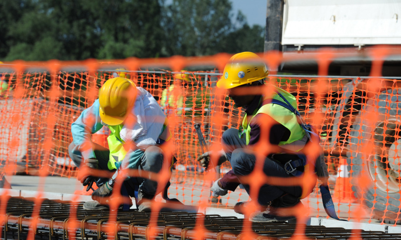 U Srbiji posluje skoro 45.000 GRAĐEVINSKIH FIRMI, ali u njima - NEMA KO DA RADI