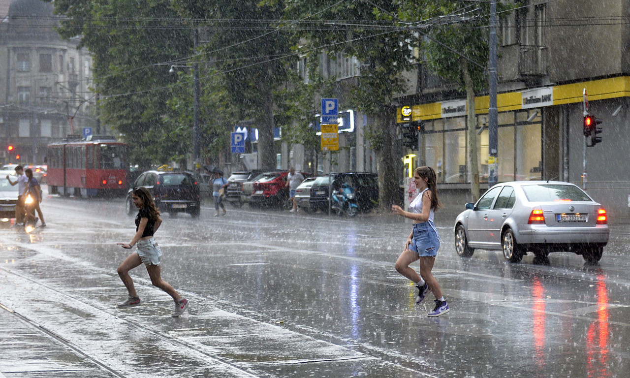 Nevreme protutnjalo Srbijom - JAK GRAD I VETAR u Pirotu, Novom Sadu, velika šteta u Aleksincu