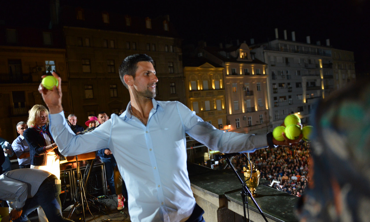 NOLE GRLI POZNATU GLUMICU, ona sija od sreće i ZAHVALJUJE KOSMOSU