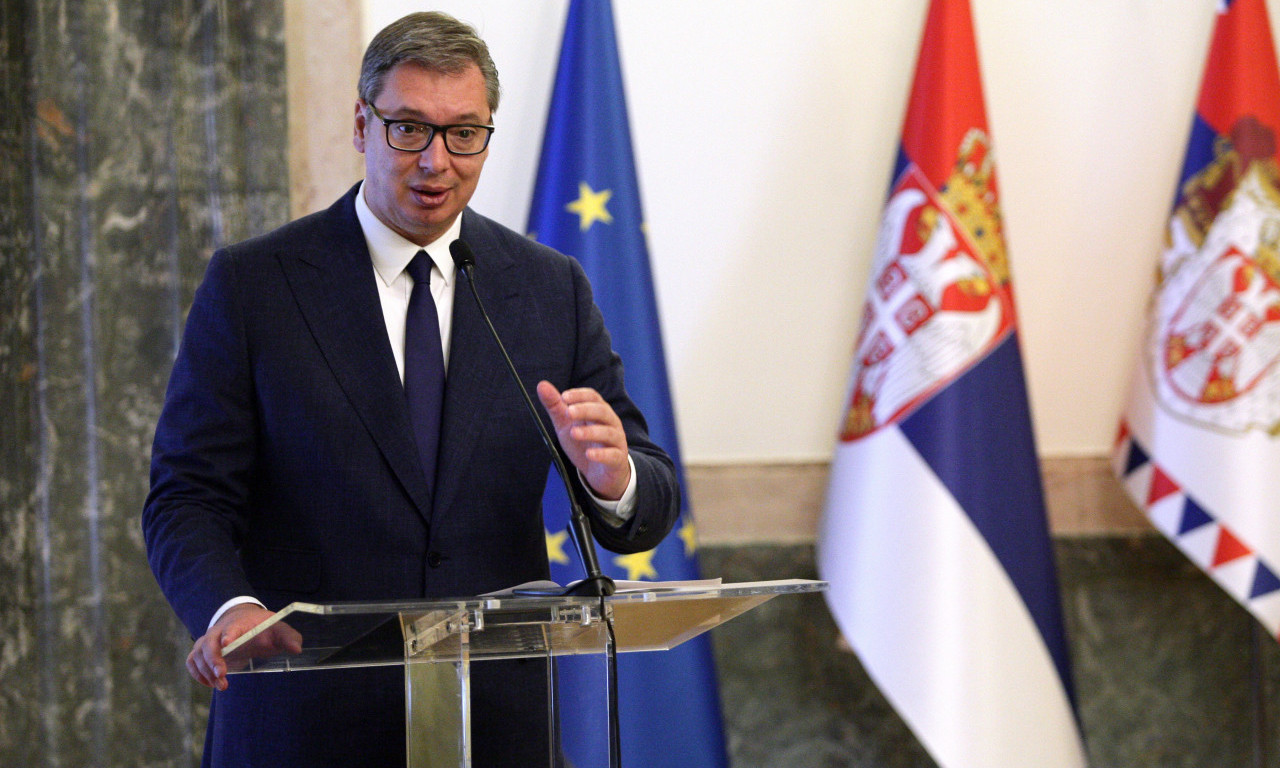 PREDSEDNIK VUČIĆ se obratio javnosti: Već smo uveli VANREDNO STANJE, samo se ne zove tako