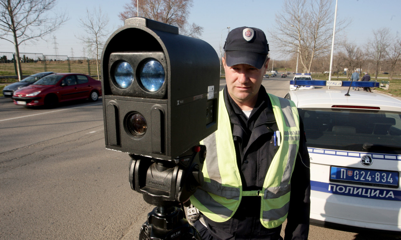 NEMAC DIVLJAO po Srbiji vozeći 216 km/h, ali ga POLICIJA presrela i ZAUSTAVILA kod Bujanovca