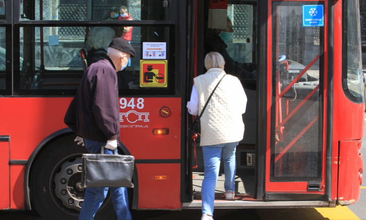 SPREČENA NEZGODA NA KARABURMI! Otpao točak sa autobusa na liniji 25 (FOTO)