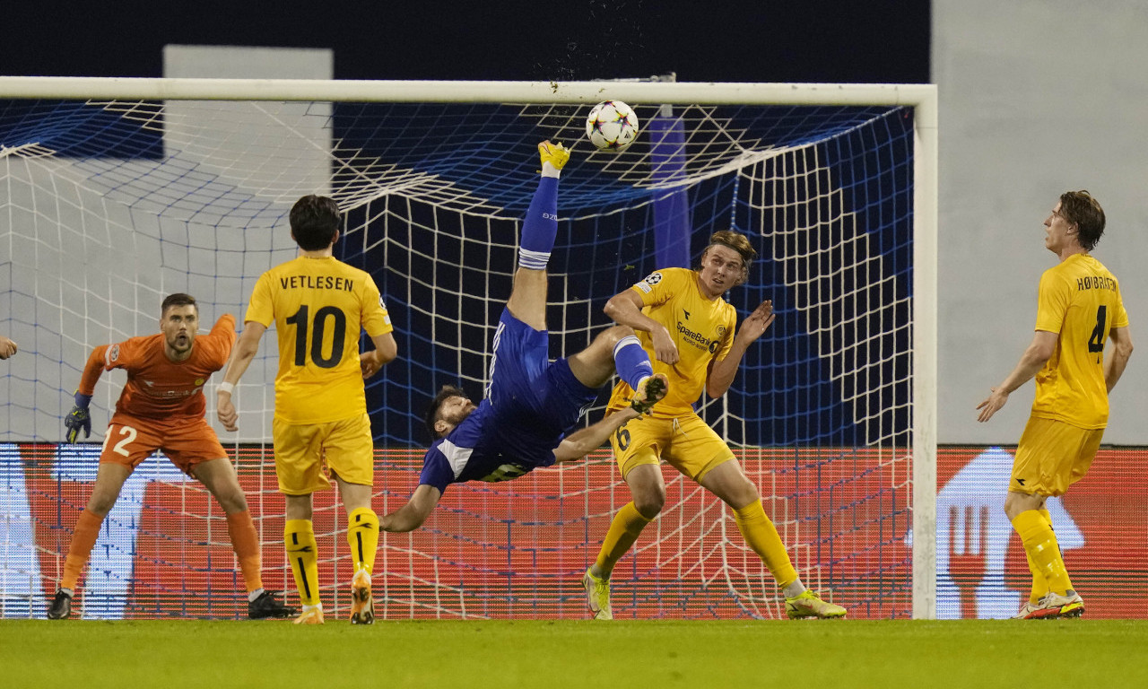 DINAMO USPEO ono što Zvezda nije: ČUDESNE MAKAZICE Petkovića odveo Zagrepčane u Ligu šampiona