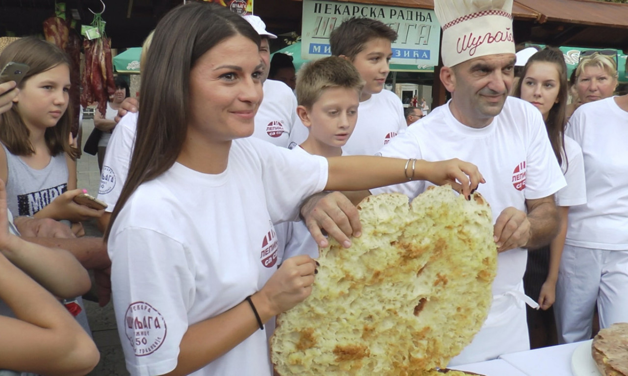 To ima SAMO U UŽICU: DŽINOVSKA komplet LEPINJA sa pretopom, velika ZA GINISA