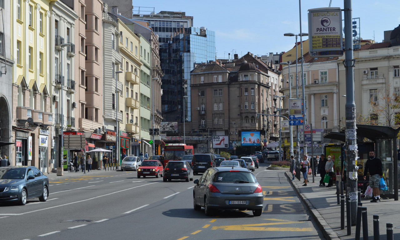 OKTOBAR DOLAZI uz gromoglasnu najavu: GRMI, SEVA, vreme se menja