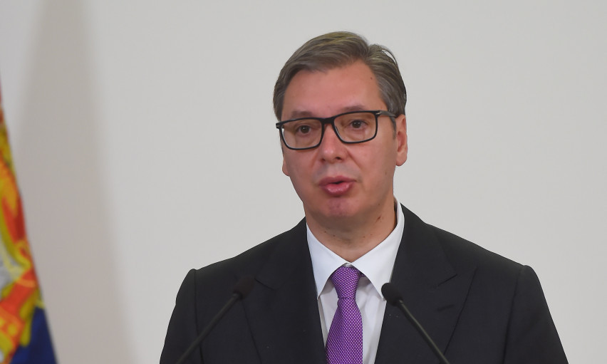 Predsednik VUČIĆ se u Budimpešti sastao sa EPISKOPOM budimskim Lukijanom