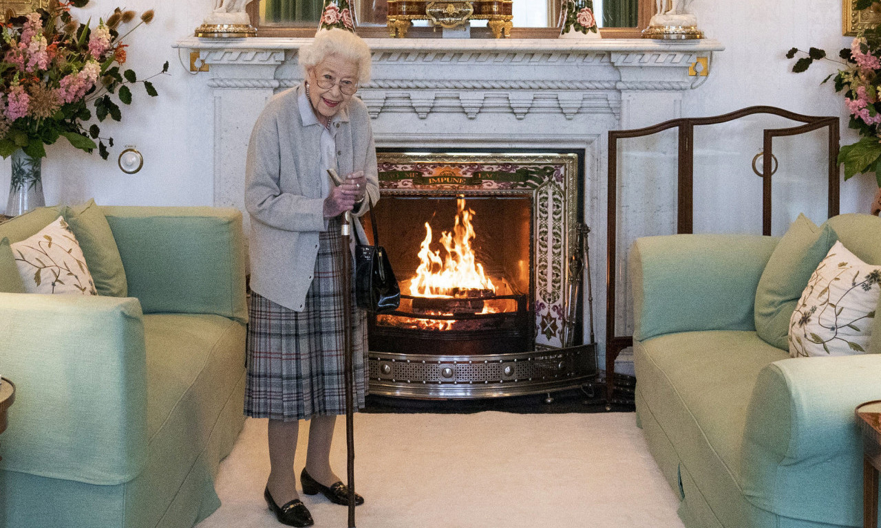 Kraljica Elizabeta II MORA DA SE ODMORI - odložen sastanak sa državnim savetom Velike Britanije