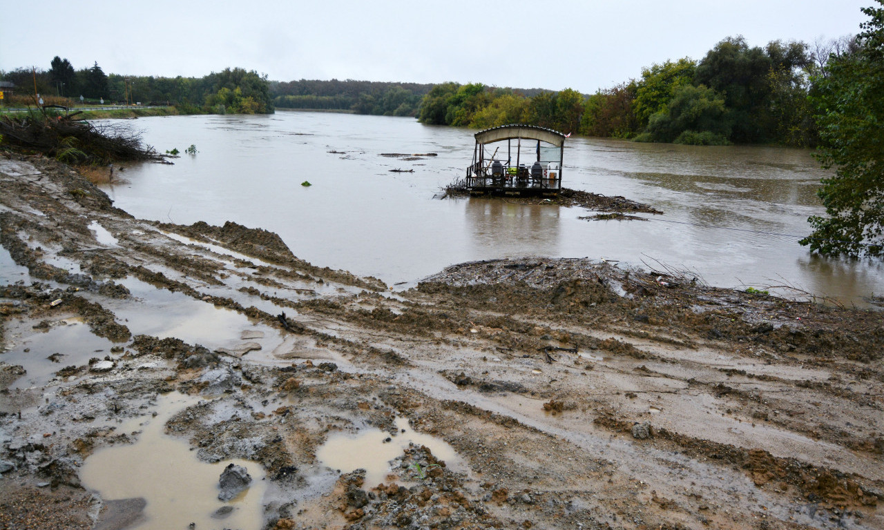 Poplave u Hrvatskoj, izlila se Kupa - UGROŽENO VIŠE KUĆA