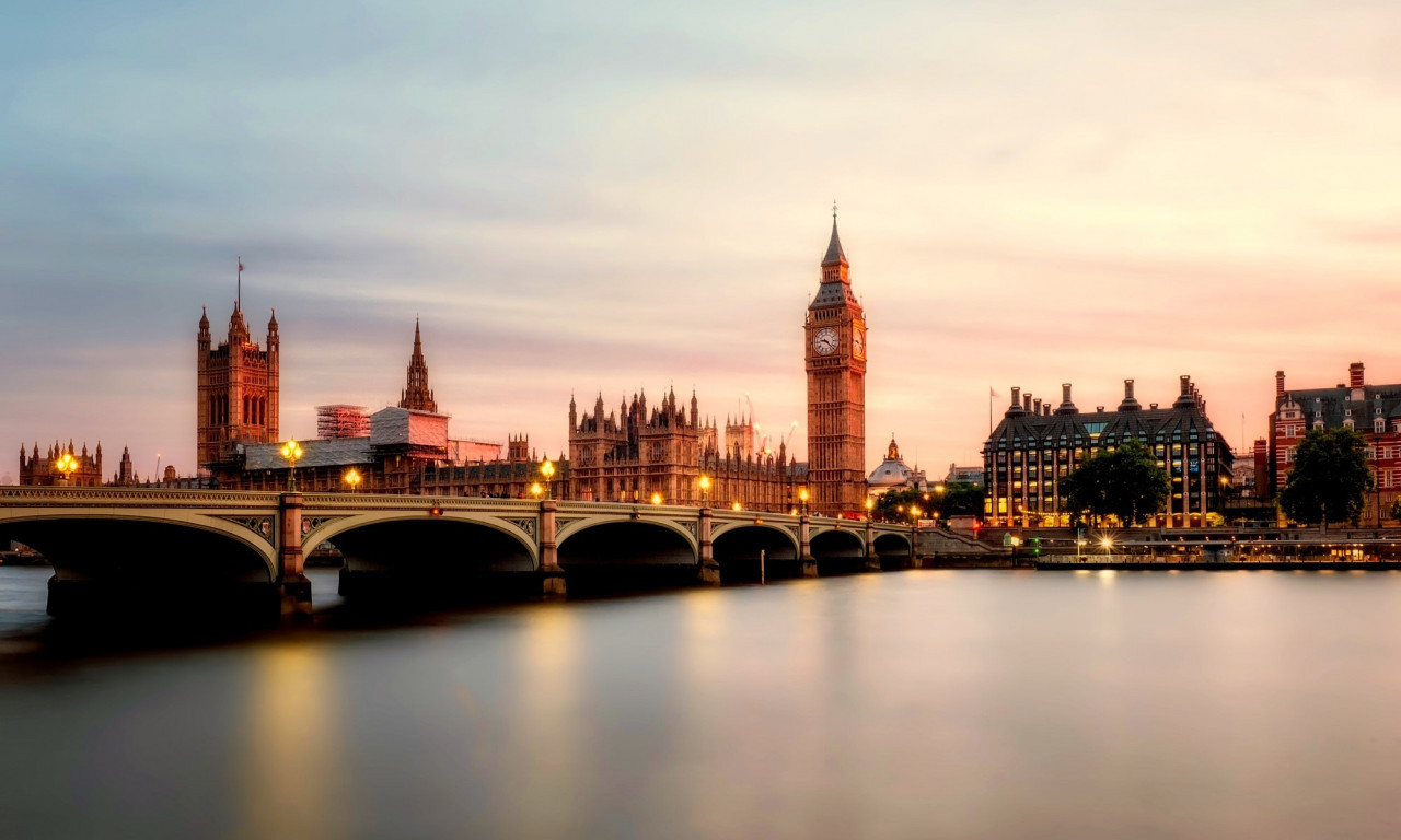 BIG BEN večeras oglašava MINUT ĆUTANJA za preminulu KRALJICU