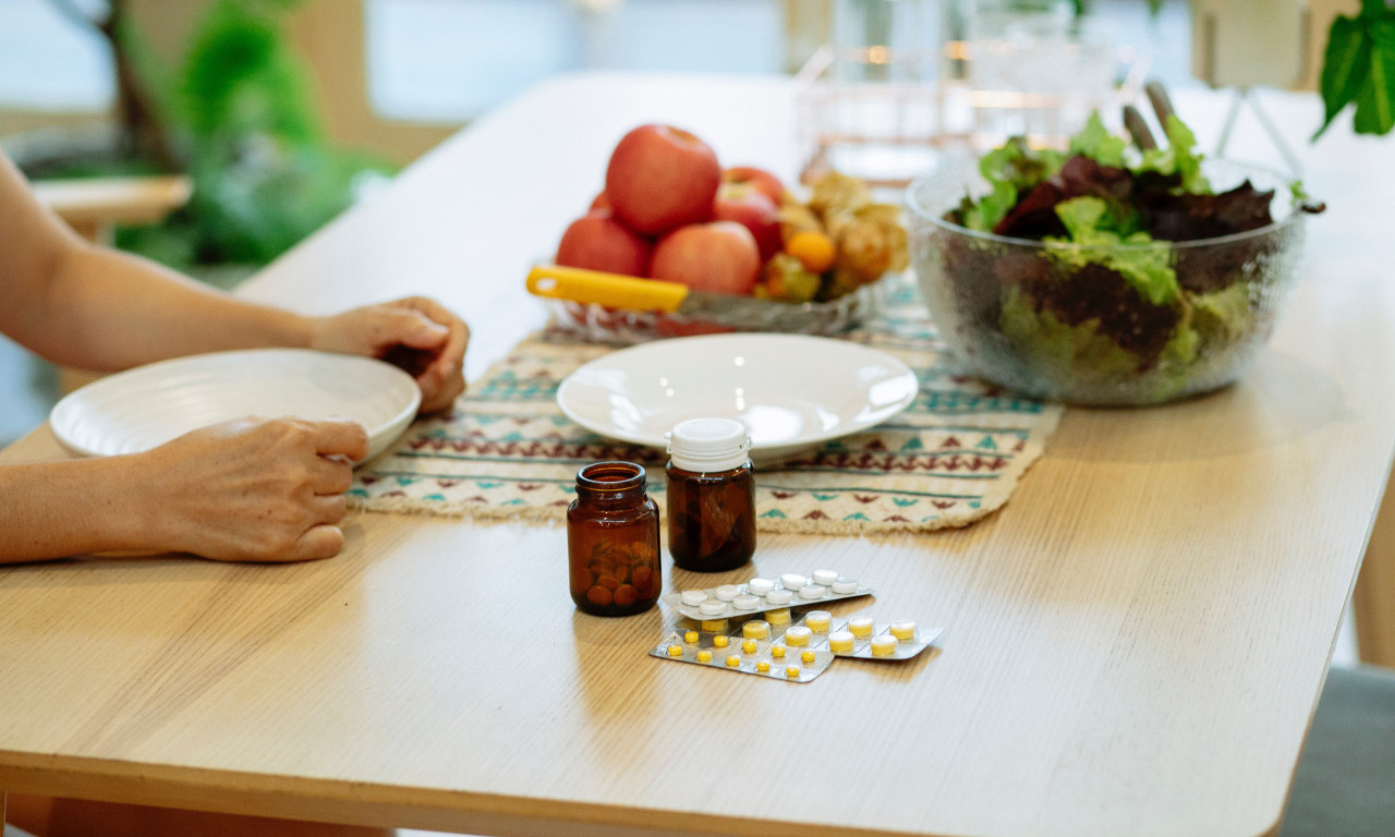 Srbi toliko piju ANTIBIOTIKE da su postali IMUNI: Lekar rekao tešku ISTINU o našim navikama