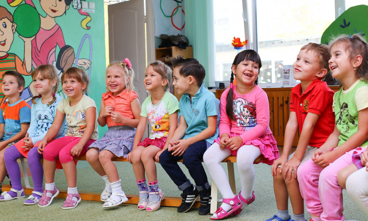 Pomozite deci da se bolje SNAĐU u ŽIVOTU - nisu vam potrebni ni BAKA ni DEKA