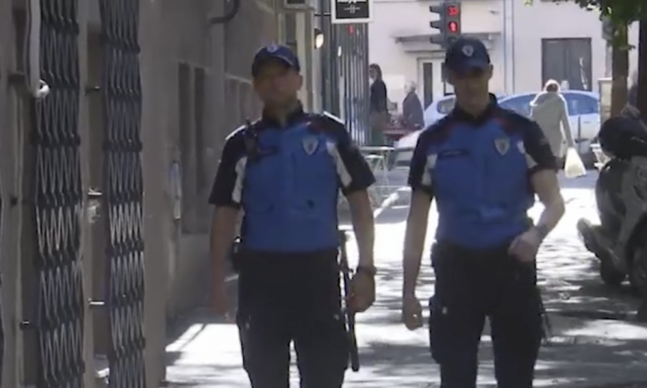 Uniforme "BELIH" POSVAĐALE gradske odbornike, odluka ipak doneta - EVO ŠTA ĆE PISATI NA NJIMA