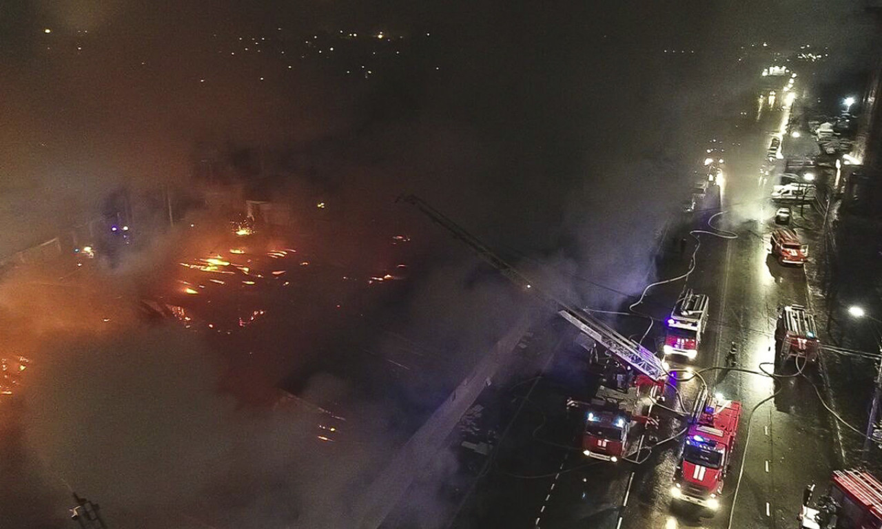 Neverovatan ZLOČIN: Srbin u Austriji zapalio TAŠTI auto, POŽAR se proširio na celu ZGRADU