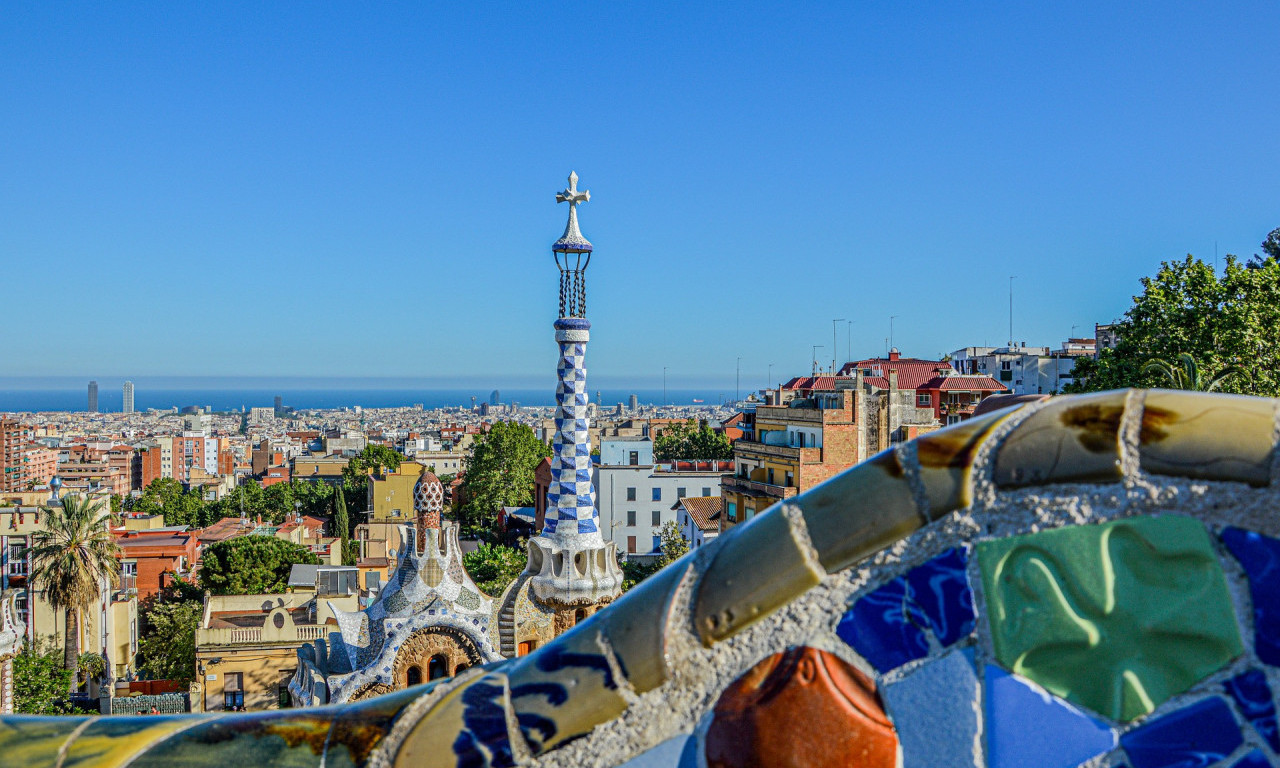 U Barseloni vlada borba protiv masovnog turizma! Uvode se zabrane za Airbnb!