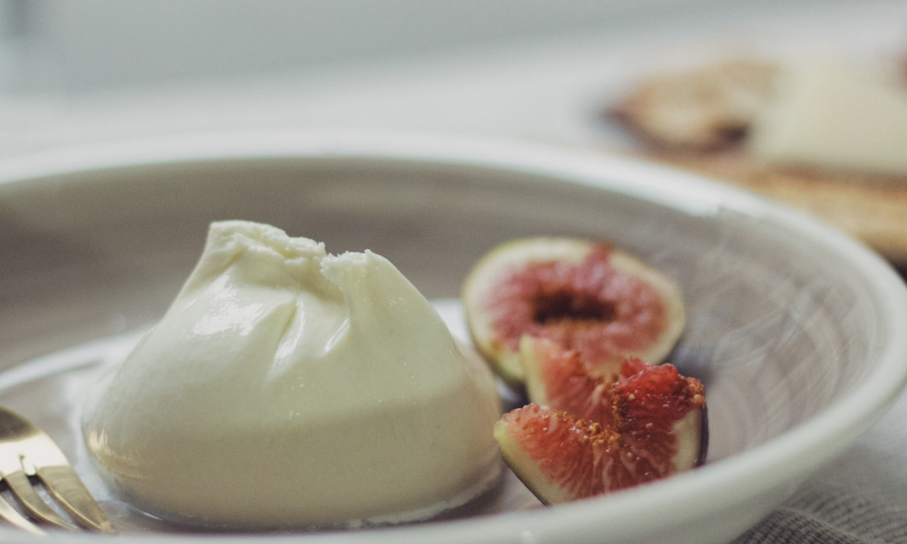 Toliko LAKO da može SVAKO: MOZZARELLA sir možete DA NAPRAVITE i sami kod kuće