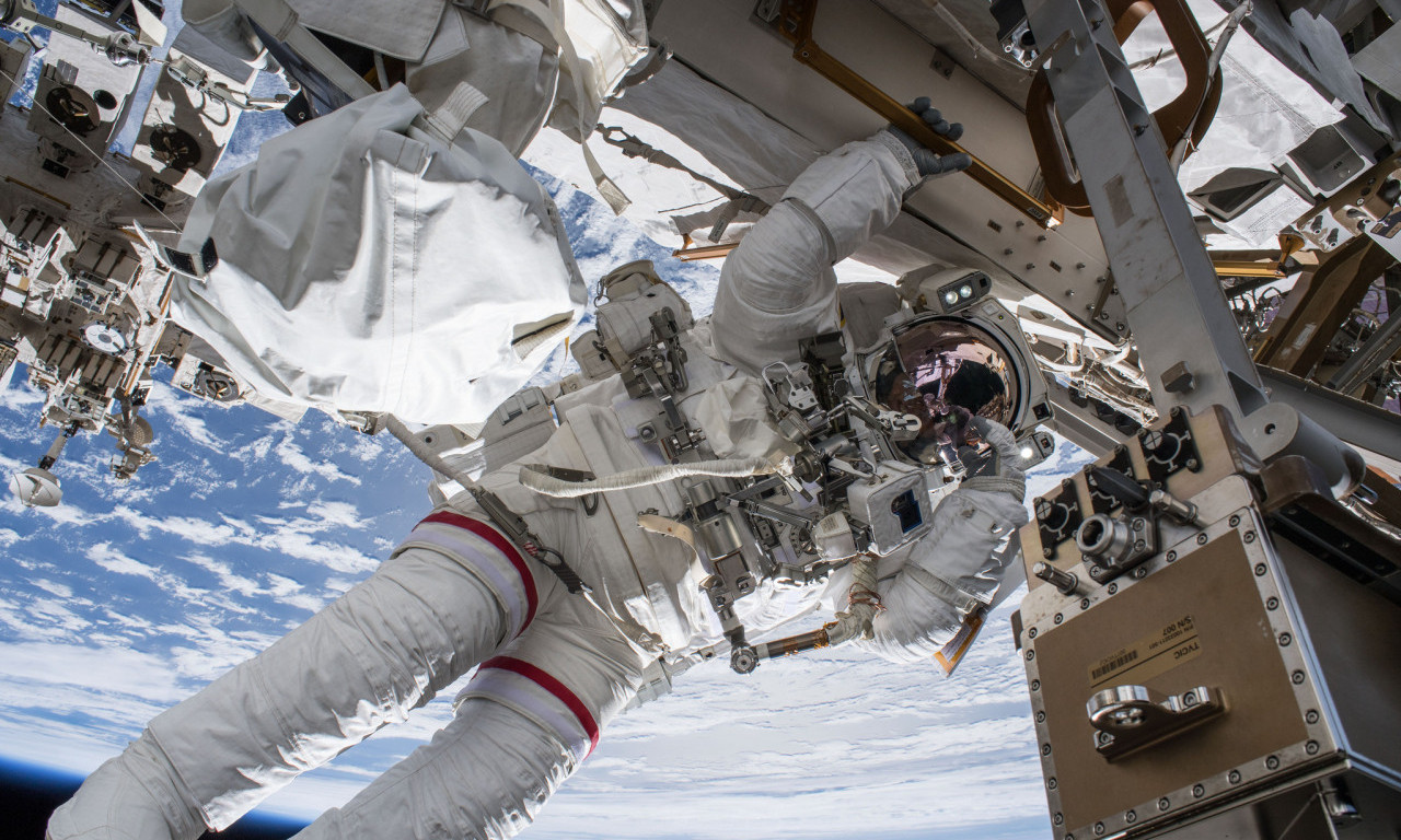 NASA otkazala ŠETNJU SVEMIROM dvojice ruskih astronauta zbog CURENJA TEČNOSTI iz letelice