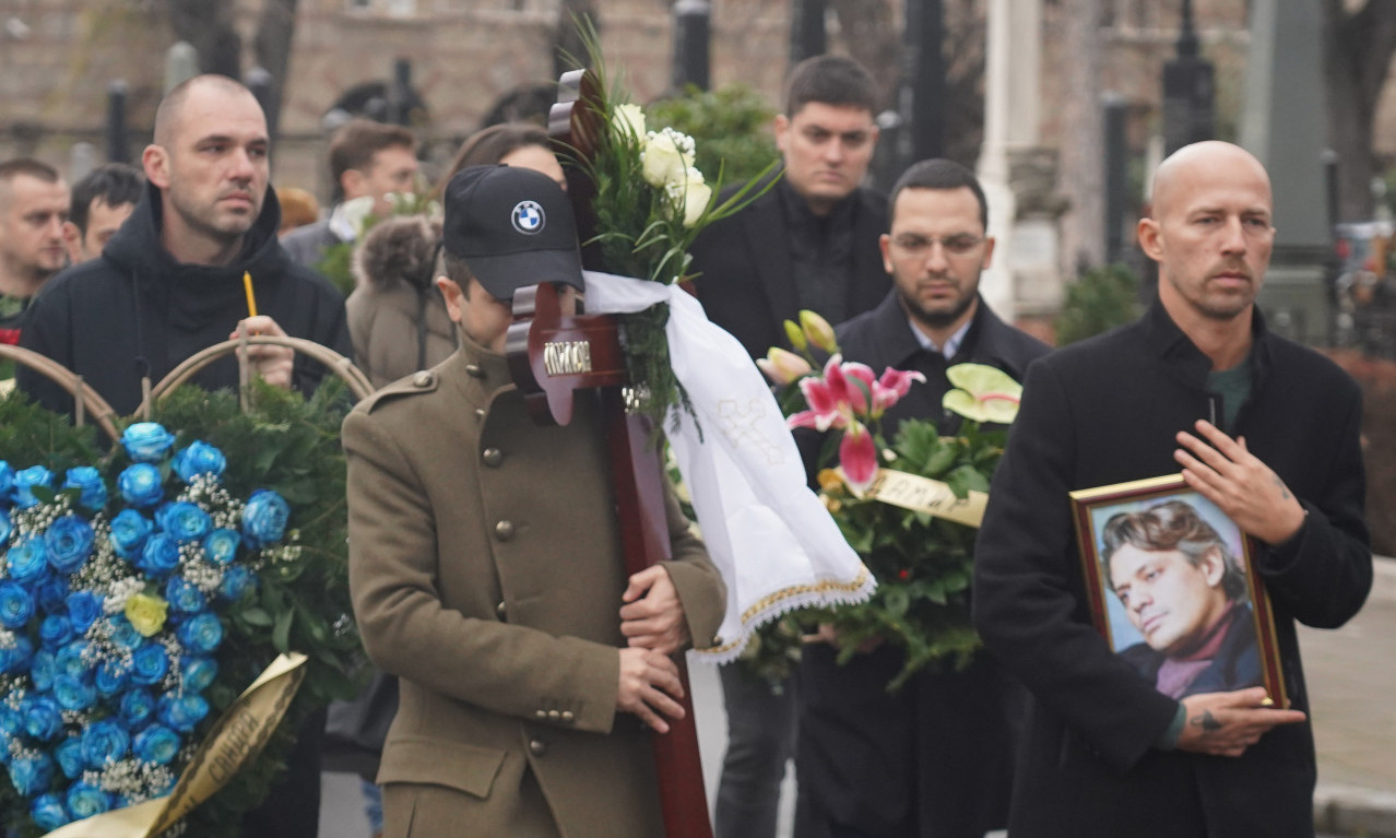 Sahranjen tekstopisac Laća Radulović: Futa ostao sam