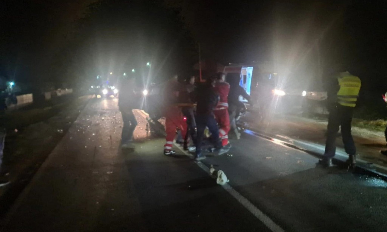 SAOBRAĆAJKA KOD STARE PAZOVE! Sudarili se automobil i kamion, nastao kolaps u saobraćaju (FOTO+VIDEO)