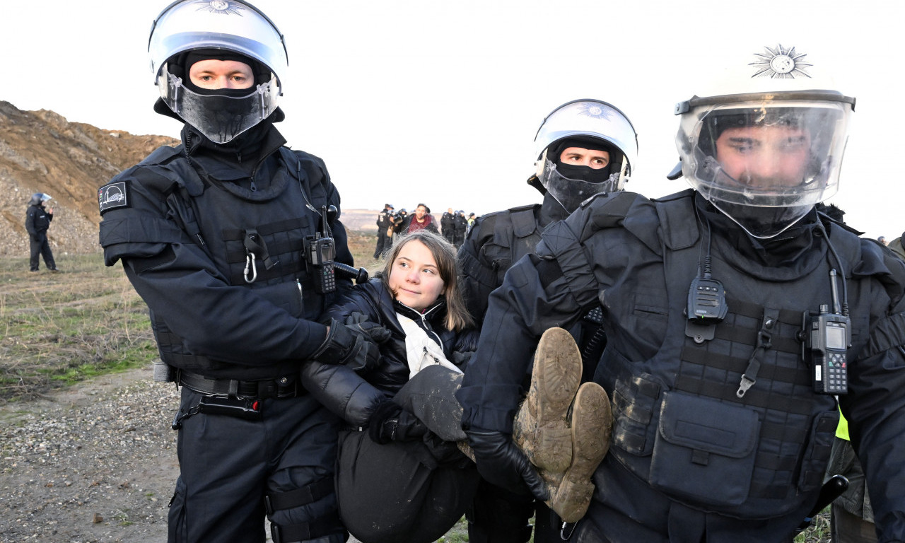 Greta Tunberg PUŠTENA iz pritvora posle provere IDENTITETA: PROTESTOVALA zbog OTVARANJA RUDNIKA u selu Licerat