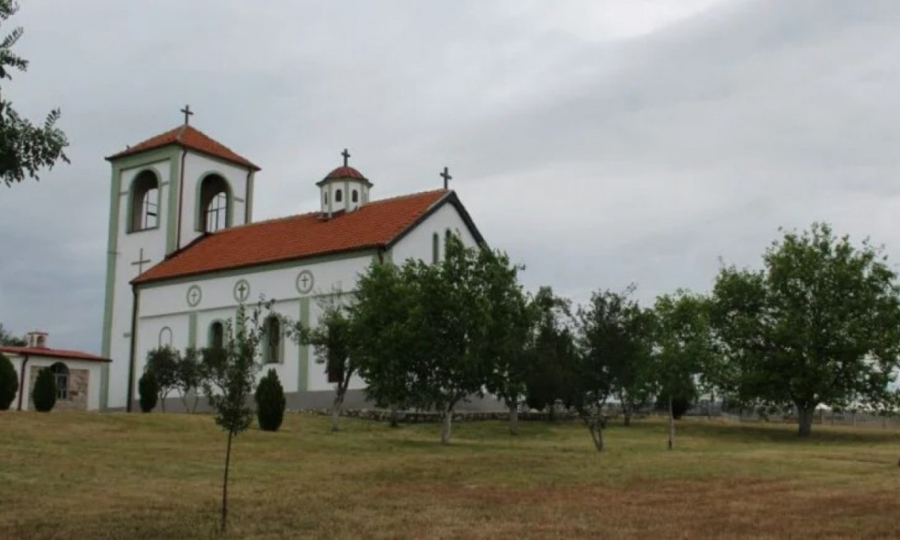 Sveštenik izvršio SAMOUBISTVO u parohijskom domu u VUČITRNU