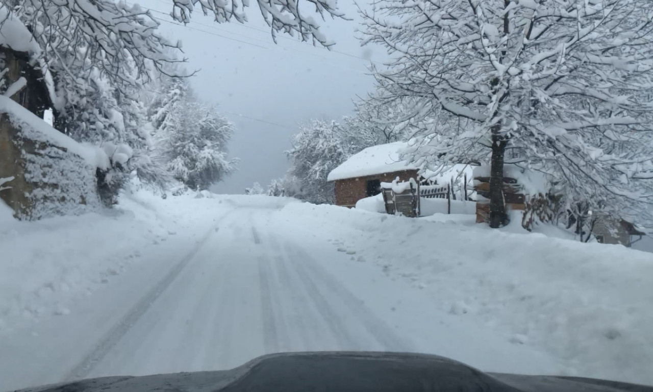 TARABAMA protiv SMETOVA: Klimatolog IMA REŠENJE za zatrpane puteve u Srbiji