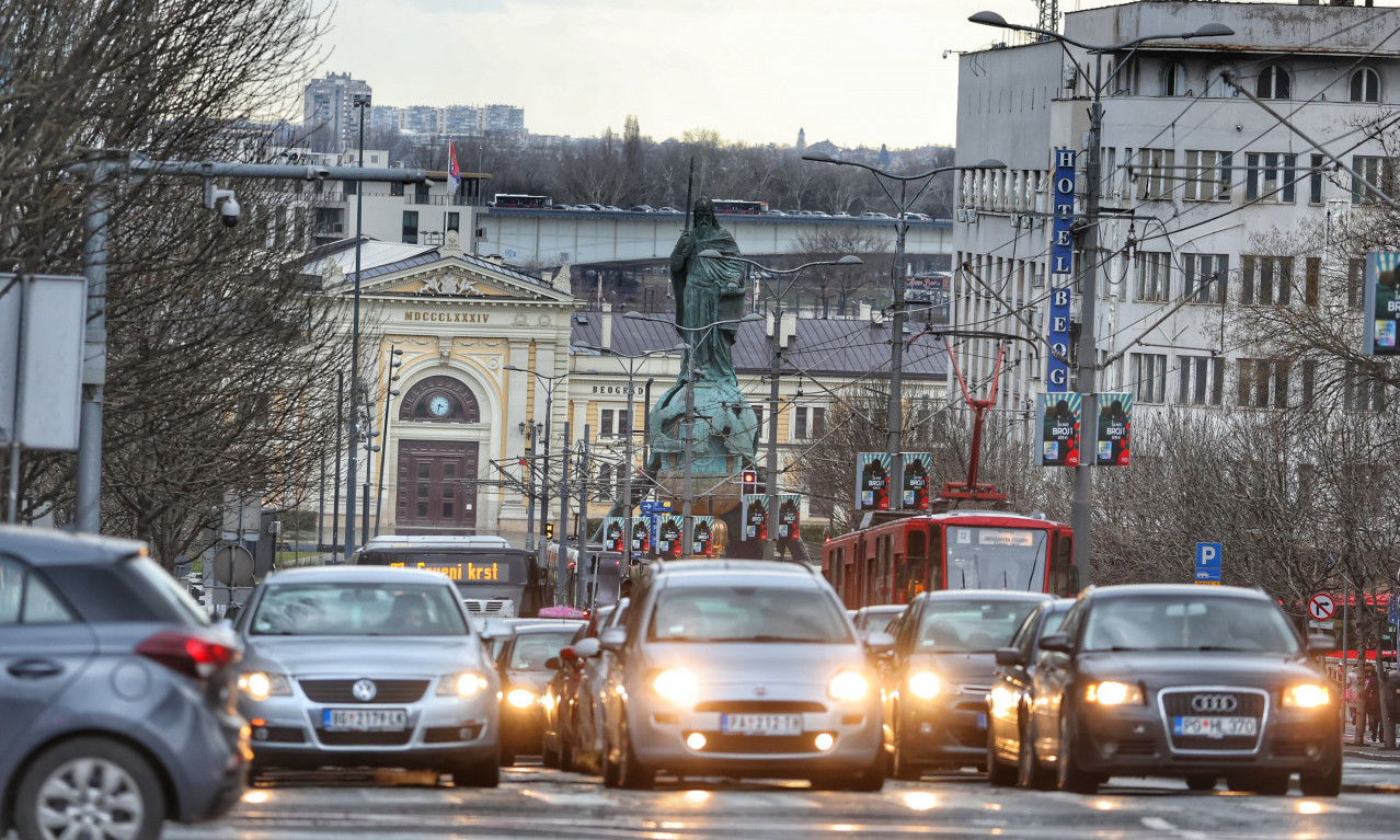 Kiša opet ZAUSTAVILA BEOGRAD: Totalni kolaps na NEKOLIKO LOKACIJA, ovde je NAJKRITIČNIJE