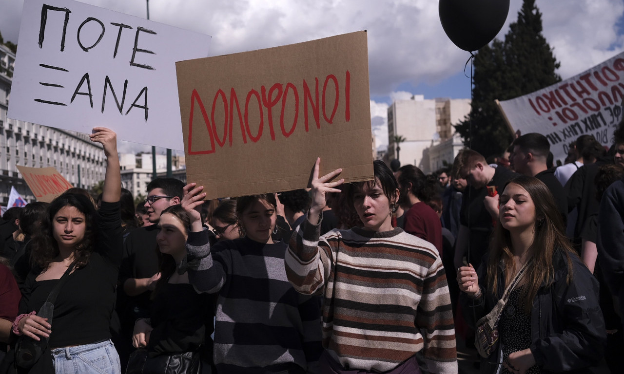 Atina ponovo PARALISANA: Hiljade radnika ŠTARJKUJE zbog železničke nesreće