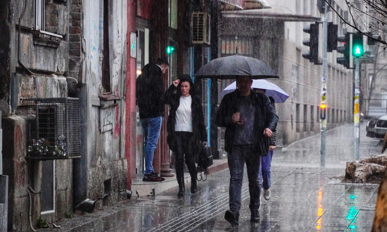 Dobro, ZIMO, zar ti nije bilo dosta? Danas i sutra oblačno, VETROVITO I HLADNO, biće i kiše, pa i SNEGA