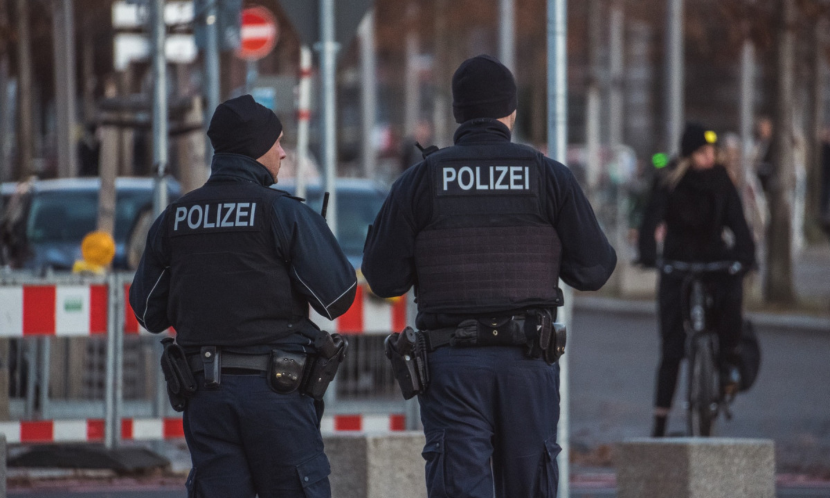 NAPAD nožem i RUČNOM BOMBOM u Berlinu, troje POVREĐENIH