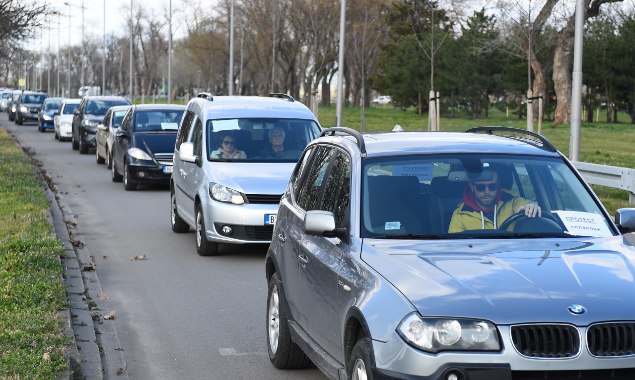 Vlasnici beogradskih SPLAVOVA koji nisu prošli LICITACIJU organizovali PROTEST