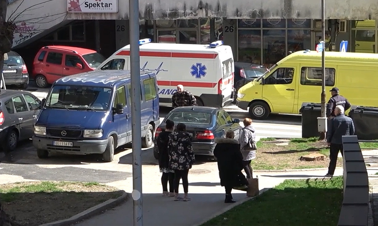 SNIMAK IZ UŽICA ZBOG KOG SU SVI ZANEMELI: Automobilom uništio čitav red stubića (VIDEO)