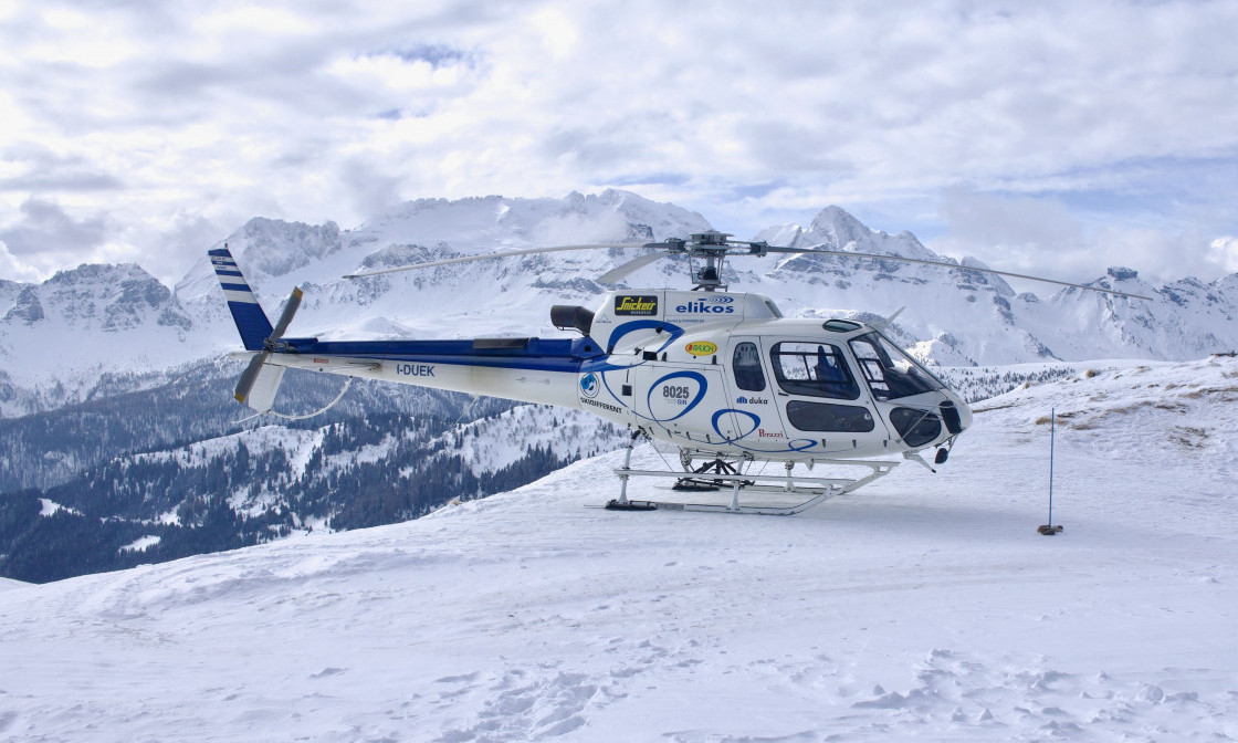 NAŠ PLANINAR pao u Albaniji: POVREĐENOG alpinistu i još trojicu Srba "pokupili" HELIKOPTERI