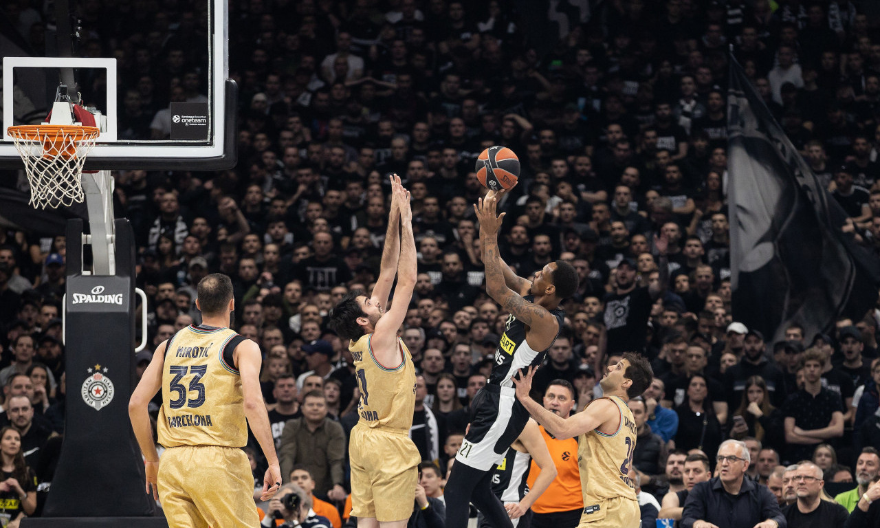 U PAKLENOJ ARENI Partizan IZGUBIO od Barselone