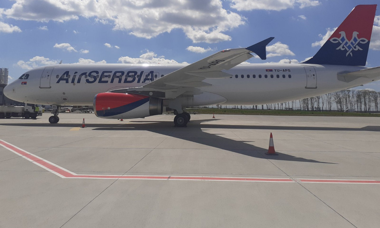 SAMO STRPLJIVO, na aerodromu "Nikola Tesla" VELIKE GUŽVE: Moguća značajna KAŠNJENJA LETOVA zbog KVARA