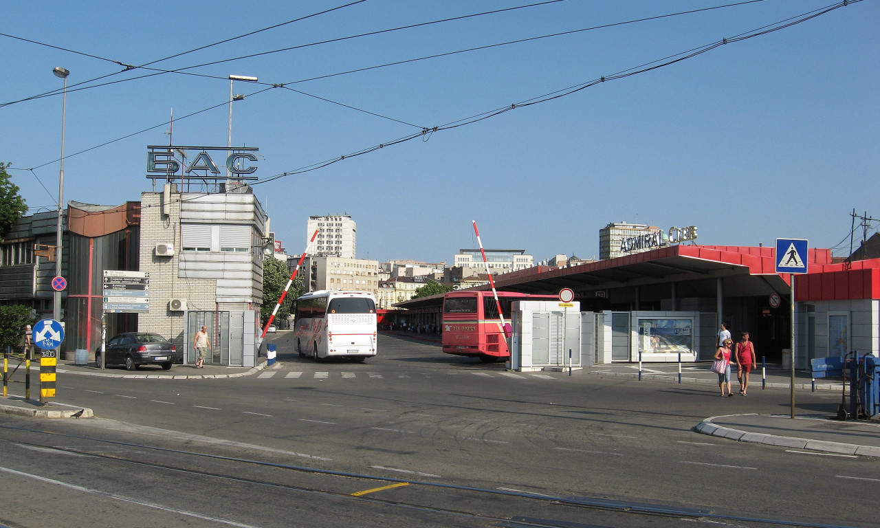 Gužvanjac na AUTOBUSKOJ STANICI, Beograđani krenuli na praznike U ZAVIČAJ