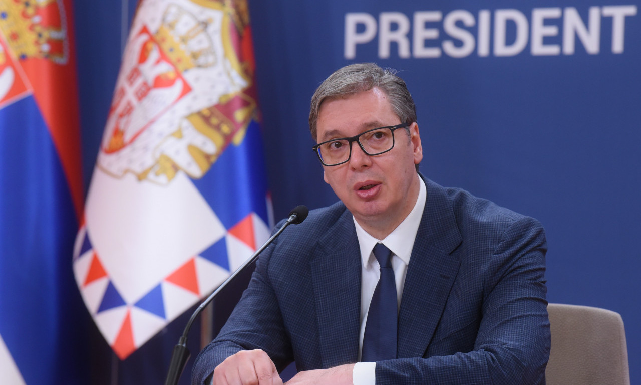 Vučić: Prikupljeno 8.500 komada ORUŽJA, u ŠKOLE šaljemo 156 STRUČNJAKA da razgovaraju sa decom