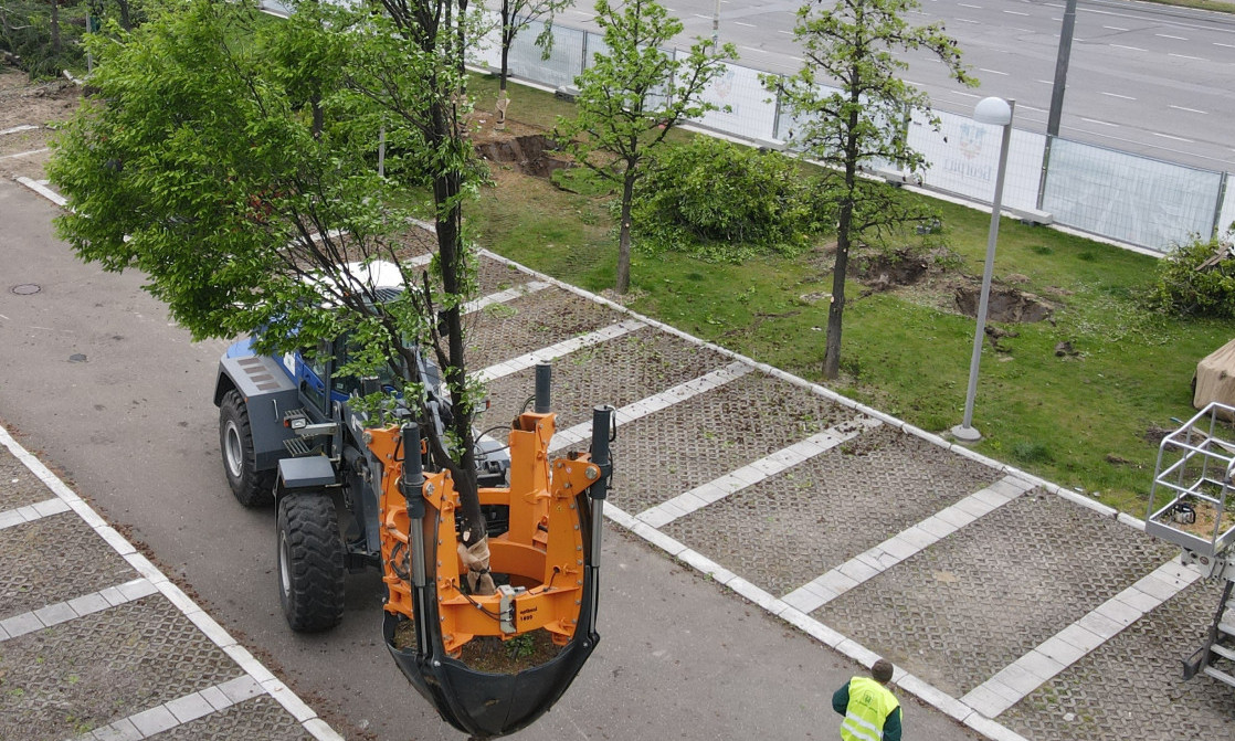 Pronašli smo "SADIŠU": Gde je i ŠTA sada RADI moćna MAŠINA za presađivanje STABALA