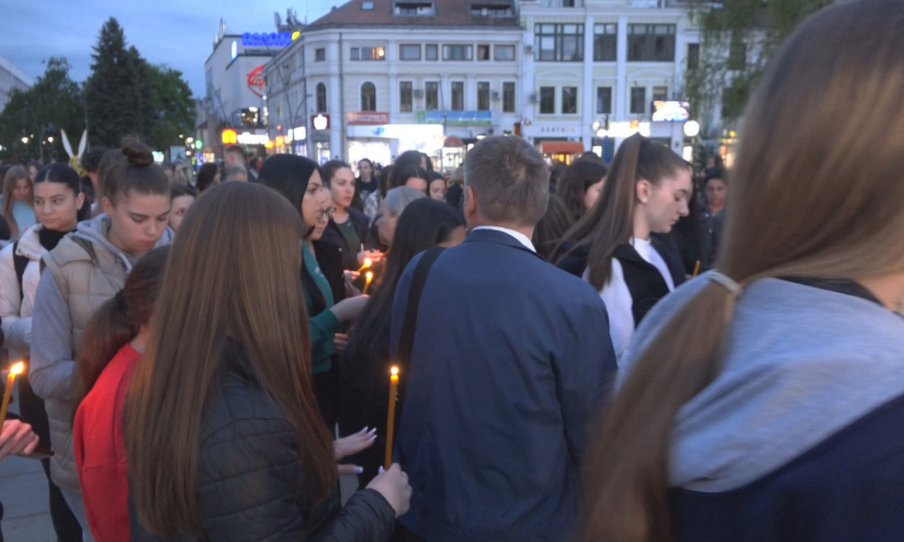 U Čačku i Užicu građani ODAJU POŠTU stradalima u MASAKRU u Beogradu