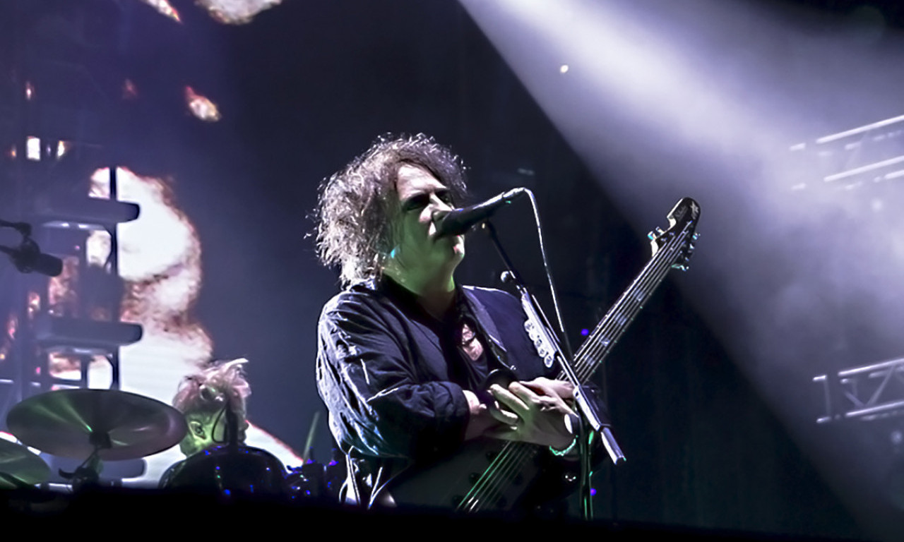 Šta frontmen grupe THE CURE stvarno misli o ČLANOVIMA kraljevske porodice