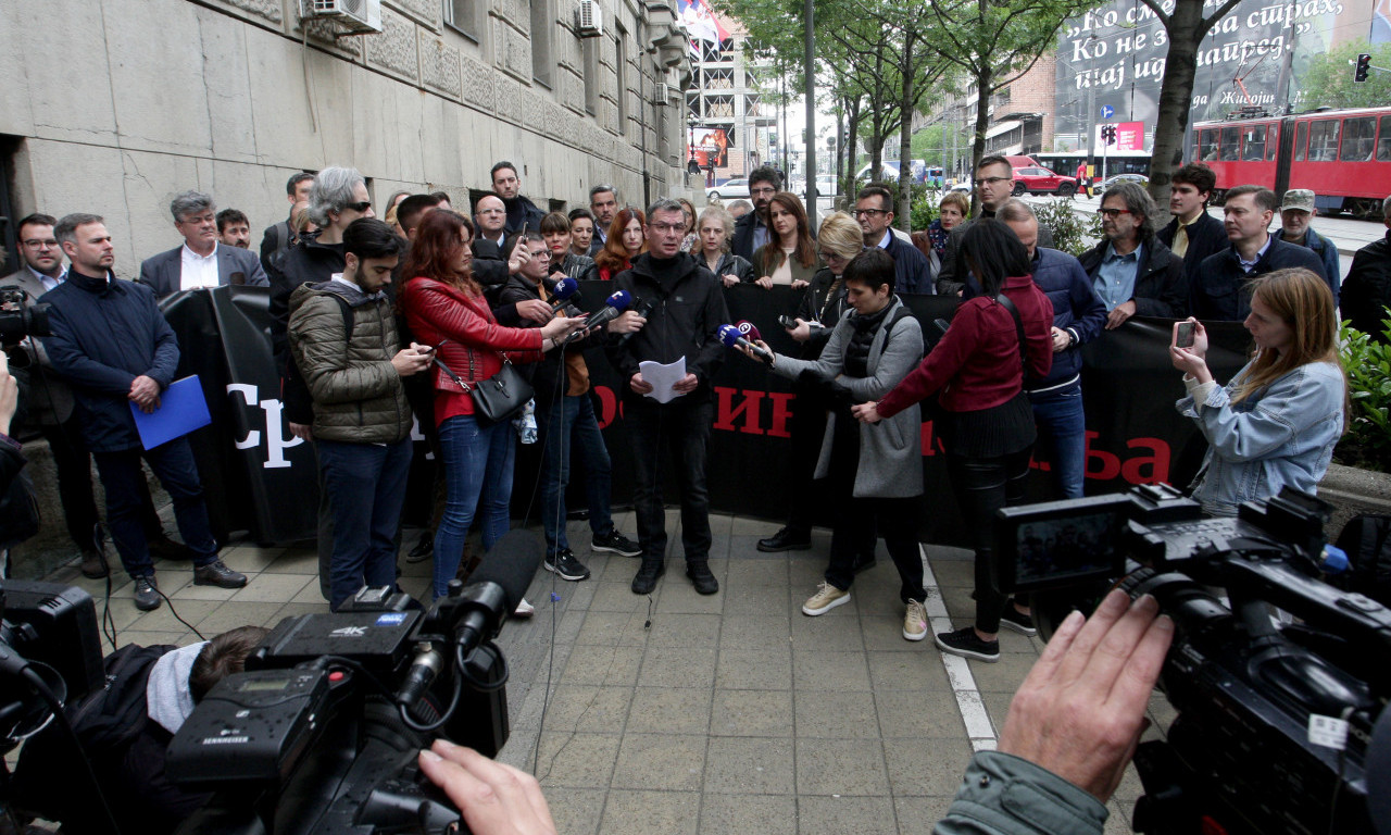 Opozicija PONOVILA ZAHTEVE sa protesta i u Skupštini Srbije