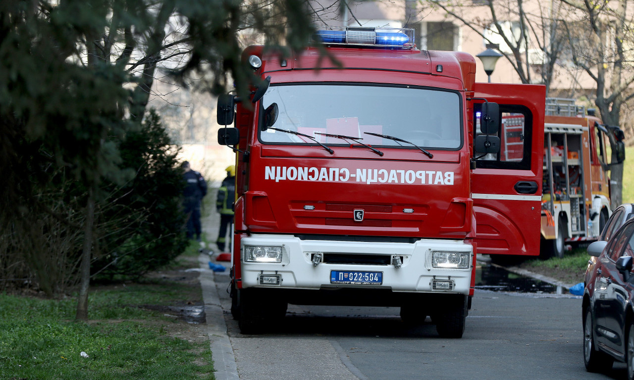 Izbio POŽAR u porodičnoj KUĆI u Bečeju! Stradala ŽENA