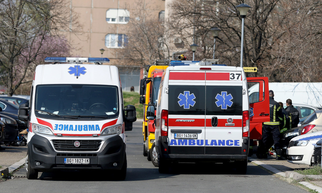 Saobraćajna nesreća u Zemunu: Automobil UDARIO DEVOJČICU (16)