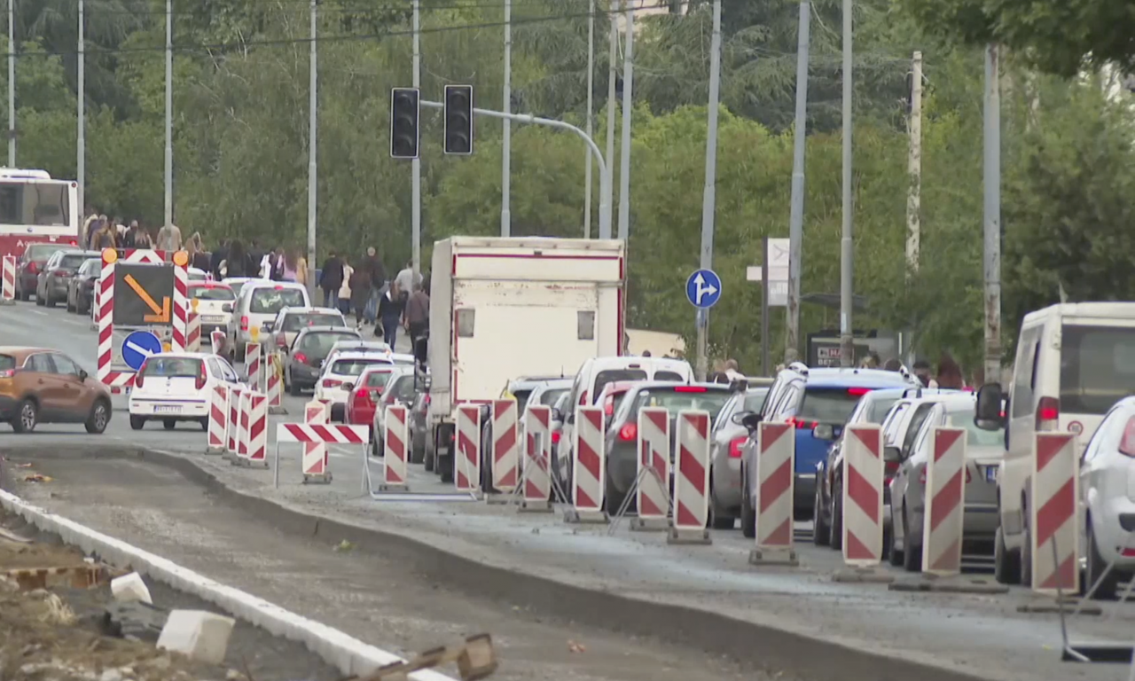 Važno OBAVEŠTENJE za VOZAČE! IZMENE u SAOBRAĆAJU na pojedinim PUTEVIMA zbog RADOVA