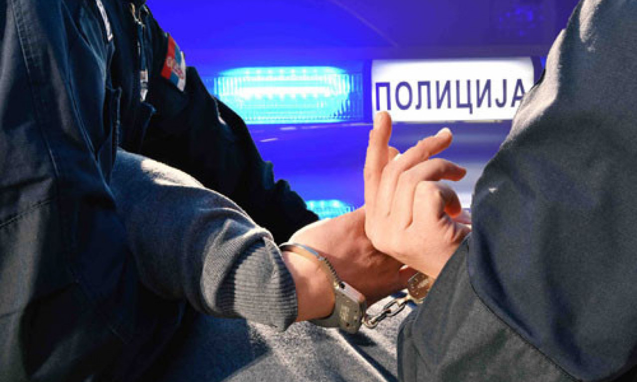 BRITANCI uhapšeni u PREŠEVU: Policija PRETRESLA automobil i pronašla HAŠIŠ