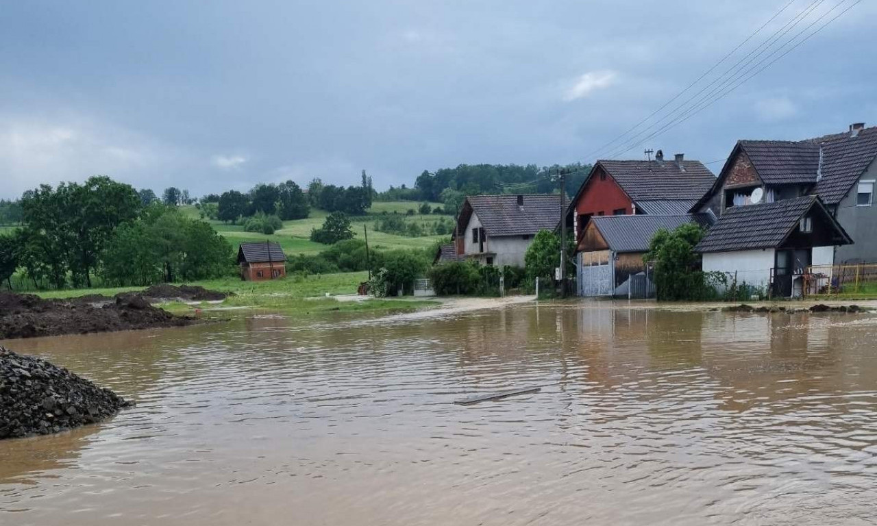 Srbiju pogodilo NEVREME i izazvalo POPLAVE u Kosjeriću, Brusu, Aleksandrovcu i Koceljevi