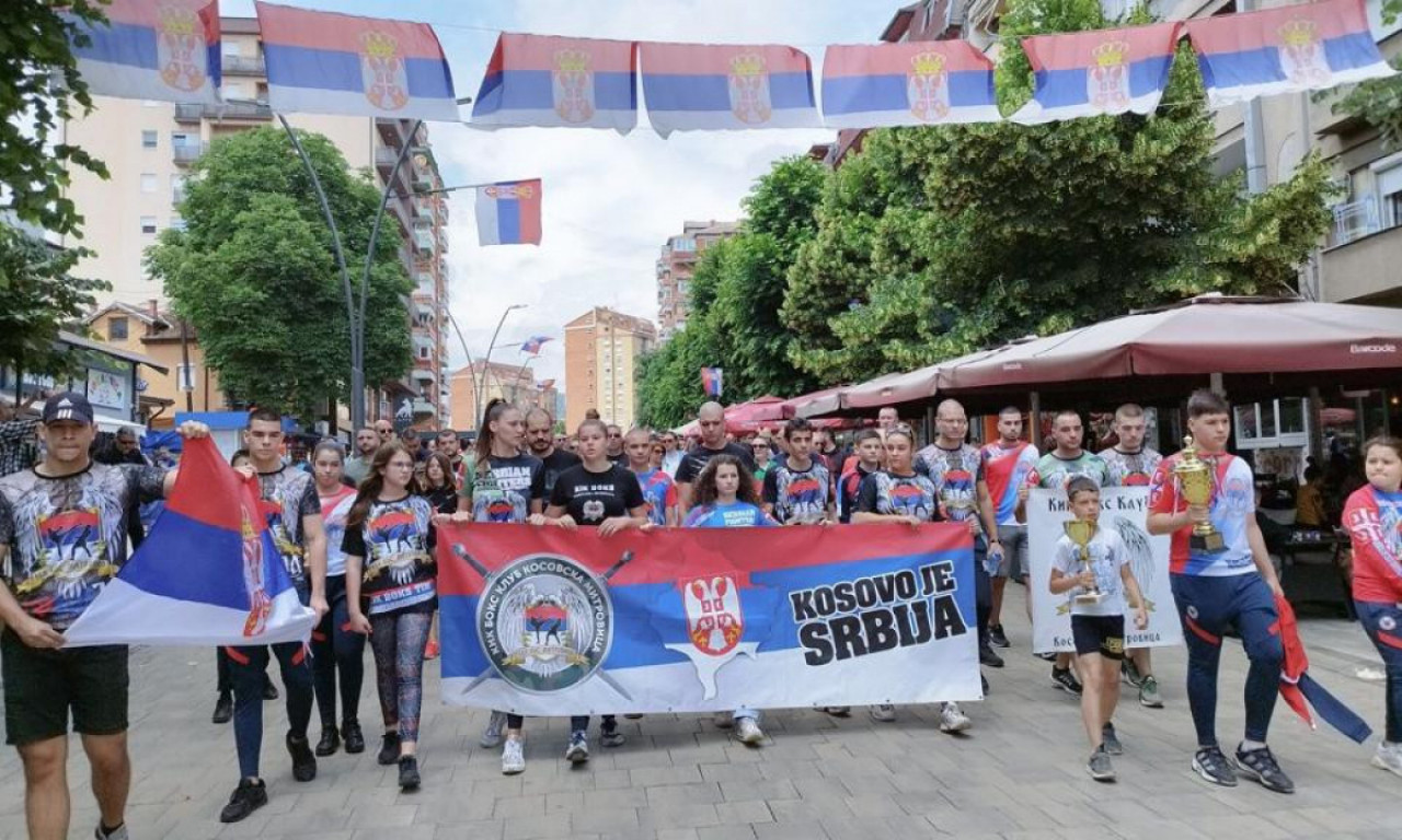 Protestna ŠETNJA u Kosovskoj Mitrovici u znak PODRŠKE uhapšenom SRBINU