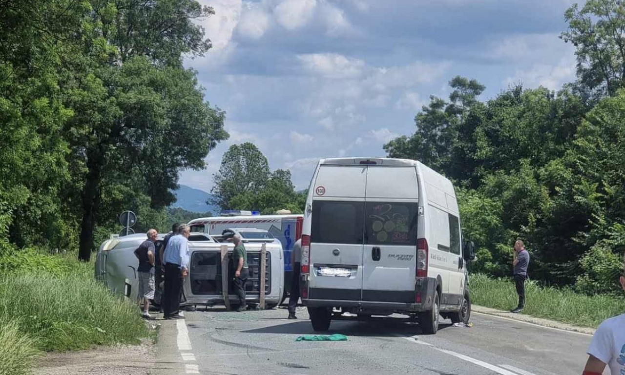 Težak udes na MAGISTRALI kod Čačka: Od siline udara AUTO SE PREVRNUO na bok