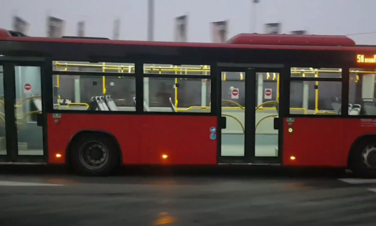 MENJA SE SAOBRAĆAJ! VEOMA VAŽNO UPOZORENJE ZA GRAĐANE Ova ulica se zatvara , a jedno stajalište ukinuto