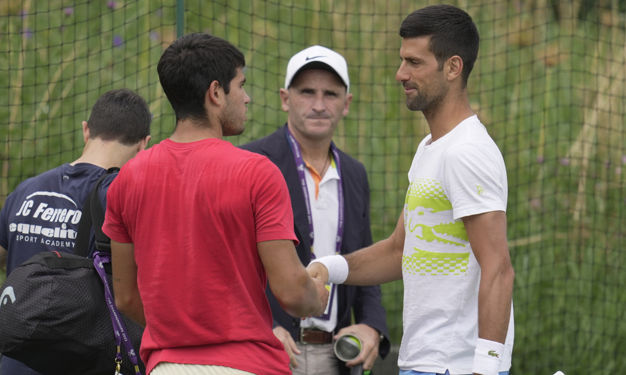 Bije KARLOS, al' bije i NOLE: Đoković i Alkaraz odradili JAKE TRENINGE pred start VIMBLDONA